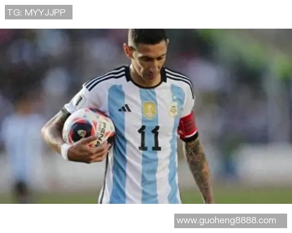 足球巨星背后故事揭秘 揭示球场背后不为人知的辛酸与荣耀 足球巨星背后故事揭秘 揭示球场背后不为人知的辛酸与荣耀